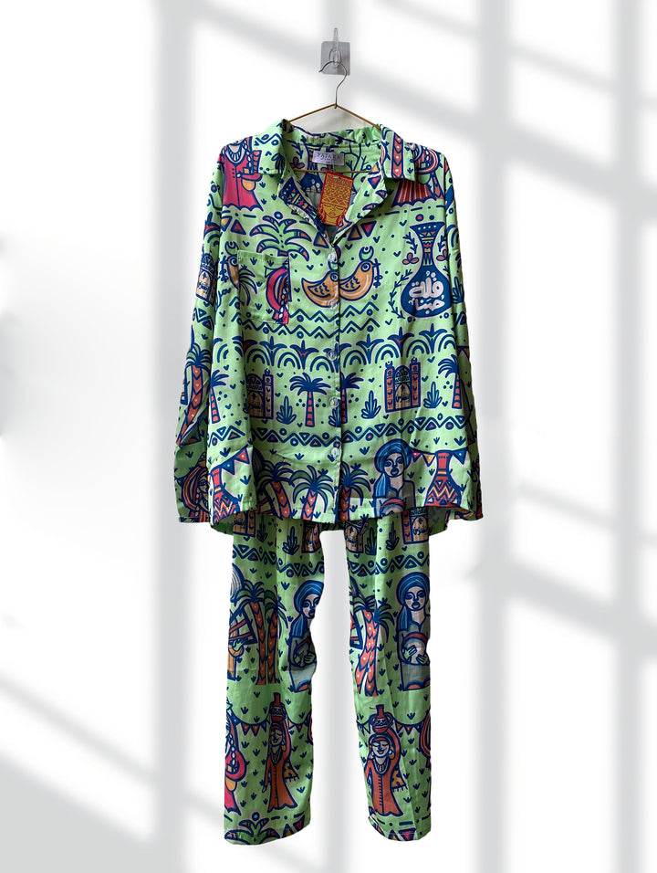 Green folklore Pajamas XXl defect